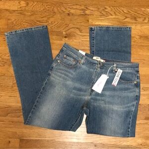 Levi's 515 Boot Cut Misses Jeans NWT